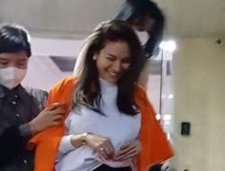 Nikita Mirzani Resmi Ditahan Dalam Kasus Dugaan Pemerasan dan Pengancaman Reza Gladys