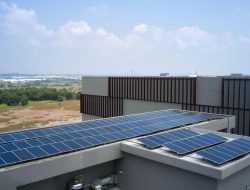 Langkah Nyata Menuju Masa Depan Berkelanjutan, Telkom Pertegas Komitmen Energi Terbarukan di Hari Bumi 2025