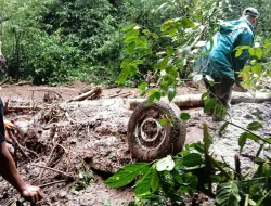 Niat Silaturahmi ke Batu, Satu Keluarga Jadi Korban Longsor Jalur Pacet-Cangar Mojokerto