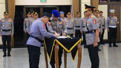 Rombak Jajaran, Jenderal Sigit Mutasi Puluhan Pati dan Pamen Polri