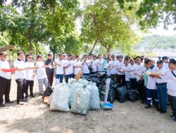 Perkuat Pengelolaan Sampah di Kawasan Pelabuhan Merak, ASDP Gandeng Komunitas Lokal Gelar Ocean Clean Up Day