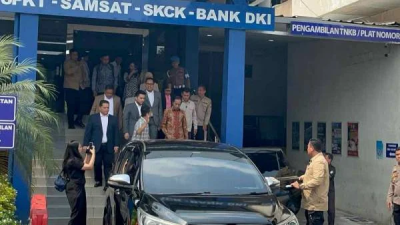 Jokowi Datangi Polda Metro Jaya Laporkan Penuding Ijazah Palsu
