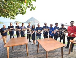 Perkuat Komitmen Jaga Ekosistem Laut, ASDP Tanam Terumbu Karang di Labuan Bajo