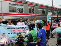 KAI Daop 1 Jakarta Bersama Railfans dan FKDM Gelar Sosialisasi Keselamatan di Perlintasan Sebidang