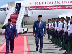Pasukan Jajar kehormatan dan Pejabat Tinggi Sambut Presiden Prabowo Tiba di Brunei Darussalam