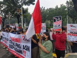Sambangi Balai Kota, Emak-Emak Minta Gubernur Pramono Pecat Pejabat dan ASN DKI yang Poligami