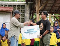Peringati Hari Buruh, PLN EPI Wujudkan Solidaritas lewat Touring Sosial dan Bantuan ke Pesantren