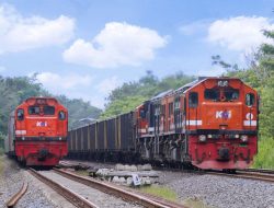 Perkuat Sarana Logistik Nasional, KAI Hadirkan 12 Lokomotif Baru dari Amerika