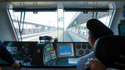 Tembus Cepat ke Bandara! KAI Uji Coba Perjalanan Kilat Commuter Line Basoetta