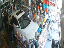 Toko Helm Kena Tipu Bukti Transfer Editan, Pelaku Ternyata Anggota Polisi