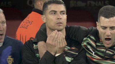 Gestur Doa Saat Adu Penalti Melawan Spanyol Bikin Heboh, Cristiano Ronaldo Mualaf?
