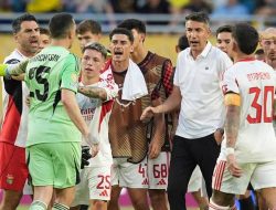 Tiga Kartu Merah di Laga Boca vs Benfica yang Berakhir Imbang 2-2