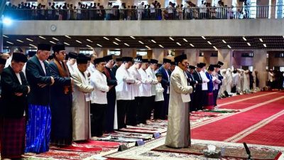 Presiden Prabowo Sholat Idul Adha di Masjid Istiqlal Didampingi Sejumlah Menteri KMP