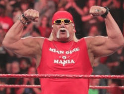 Pegulat Legendaris WWE Hulk Hogan Meninggal Dunia