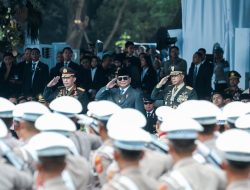 ‘Lanjutkan’, Presiden Prabowo Kirim Sinyal Dukung Jenderal Listyo Sigit Sebagai Kapolri