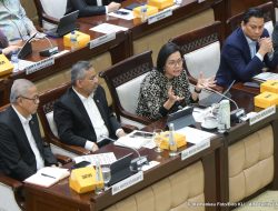 Sri Mulyani: APBN 2024 Kerja Ekstra Hadapi Tahun Penuh Gejolak!