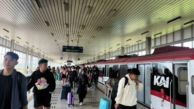 Penumpang KA Bandara Tembus 3,4 Juta! Layanan YIA Xpress Naik Tajam