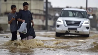 Banjir Terjang 49 RT di Jakarta, Air Capai 3 Meter di Cawang