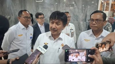 Kemenhub Ingatkan Bahaya Bermain Layangan di Sekitar Bandara Bagi Keselamatan Penerbangan