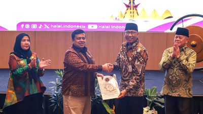 Kepala BPJPH dan Gubernur Lampung Tandatangani Komitmen Bersama Fasilitasi Sertifikasi Halal