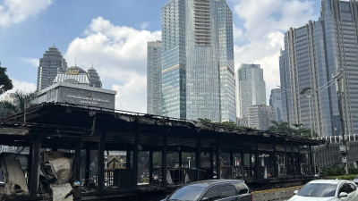 Layanan TransJakarta Dihentikan, 7 Halte Dibakar Massa Saat Demo Ricuh