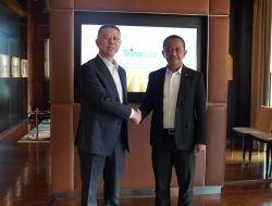 Bahlil Jajaki Kerja Sama Raksasa Solar PV Tiongkok, Targetkan PLTS 100 GW
