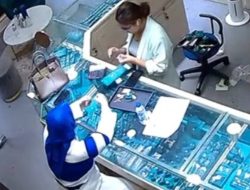 Gaya Elite Tenteng Tas Hermes, Perempuan Paruh Baya Curi Berlian di Mal Kelapa Gading