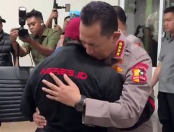 Viral Momen Tangis Histeris Keluarga Almarhum Affan Kurniawan Saat di RSCM