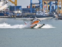 Bisa Mendarat di Laut! Seaplane Mulai Uji Terbang di Makassar