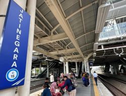 Jangan Kaget! Mulai Hari Ini Puluhan KA dari Gambir dan Senen Berhenti Luar Biasa di Jatinegara
