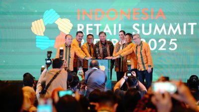 Wisman Masuk 7 Juta, Devisa Tembus Rp160 Triliun! Airlangga: Turis Malaysia Doyan Belanja di Sini