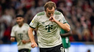 Harry Kane Cetak Brace, Bayern Hajar Bremen Empat Gol Tanpa Balas