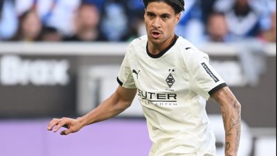 Drama 10 Gol Gladbach vs Frankfurt, Berikut Rapor Kevin Diks
