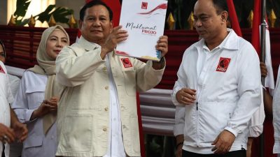 Relawan Jokowi Ngamuk! Prabowo Disebut Lupa Jasa Usai Tendang Budi Arie