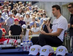 Dor! Charlie Kirk Tewas Ditembak Saat Diskusi Soal Penembakan Massal