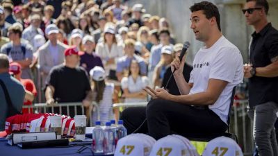 Dor! Charlie Kirk Tewas Ditembak Saat Diskusi Soal Penembakan Massal