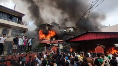 Demo Anarkis Gen Z di Nepal: Bakar Rumah Pejabat Tinggi, Istri Eks PM Ikut Tewas
