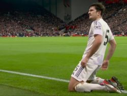 Harry Maguire Cetak Gol, Setan Merah Pecundangi Liverpool di Anfield!