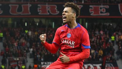 Drama 9 Gol dan 2 Kartu Merah di Bay Arena: PSG Lumat Bayer Leverkusen!