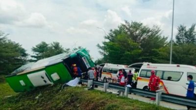 Kecelakaan Horor Bus Terguling di KM 313 Jalur B Tol Pemalang, 4 Orang Tewas