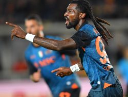 Napoli Pertahankan Posisi Puncak Klasmen Usai Tumbangkan Lecce