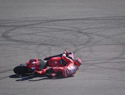 Kutukan Mandalika! Marc Marquez Kembali Crash di Lap 1, 4 Musim Beruntun Sial di Indonesia!
