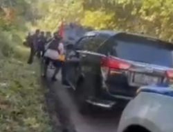 Rombongan Kapolda Papua Tengah Diserang KKB, Mobil Dihujani Peluru, 4 Polisi Luka Tembak!