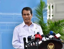 Gantikan Arief Prasetyo Adi, Presiden Prabowo Tunjuk Mentan Amran Sebagai Kepala Bapanas