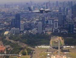 TNI Pamer Kekuatan Udara Made in Bandung, Deretan Pesawat PTDI ‘Menggila’ di Langit Jakarta, Presiden Prabowo Jadi Saksi!