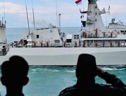 Kemegahan Armada Nusantara: Presiden Prabowo Saksikan Demo Laut TNI AL di Teluk Jakarta