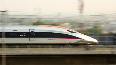 2 Tahun Whoosh: Dari Nol Kecelakaan Hingga Jadi Ikon Transportasi Masa Depan!