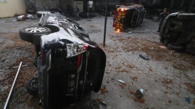Mobil Polisi Dipakai Rampok, Remuk Dihajar Massa di Takalar, Cek Nasib Anggota yang Punya!