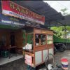 Spanduk Bakso Babi di Bantul Pasang Logo MUI-DMI, Ternyata Karena Umat Muslim Prihatin Lihat yang Berjilbab Beli