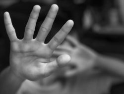 Bocah 6 Tahun Tewas di Bojonggede Usai 3 Hari Disiksa Ibu Tiri Pakai Gagang Sapu!